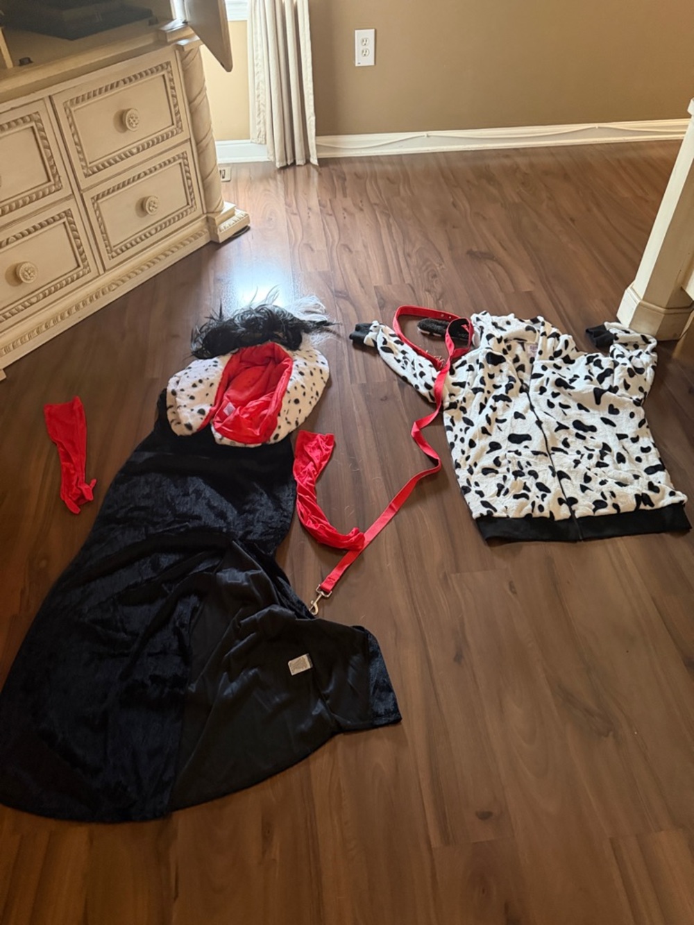 Kids Dalmatian Cruella-Inspired Costume Set in Black, White & Red